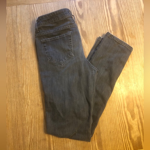 Brody Women’s grey/black skinny jeans. Size 30. - Picture 2 of 8